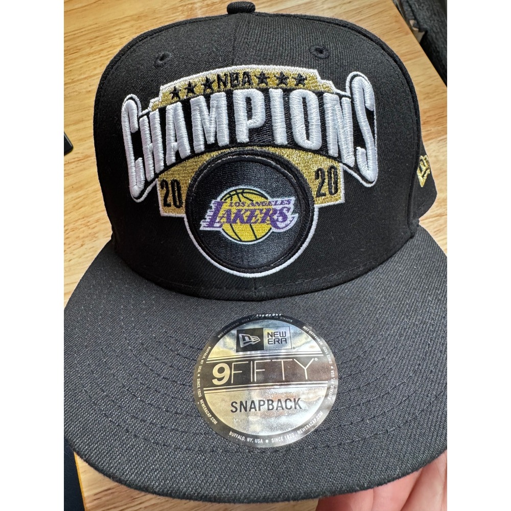 New Era 9FIFTY Los Angeles Lakers 2020 NBA Champions Black Gold Snapback Hat